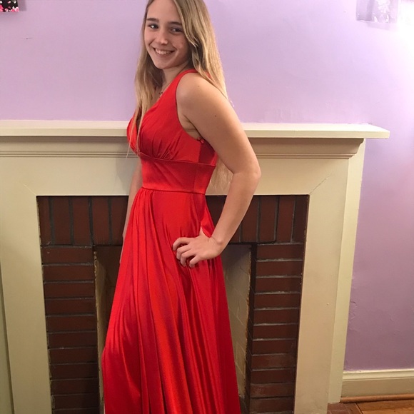Red Satin V-Neck Prom Pageant Dress - Picture 5 of 7
